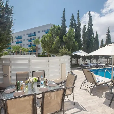 Villa Pelagos 8 *