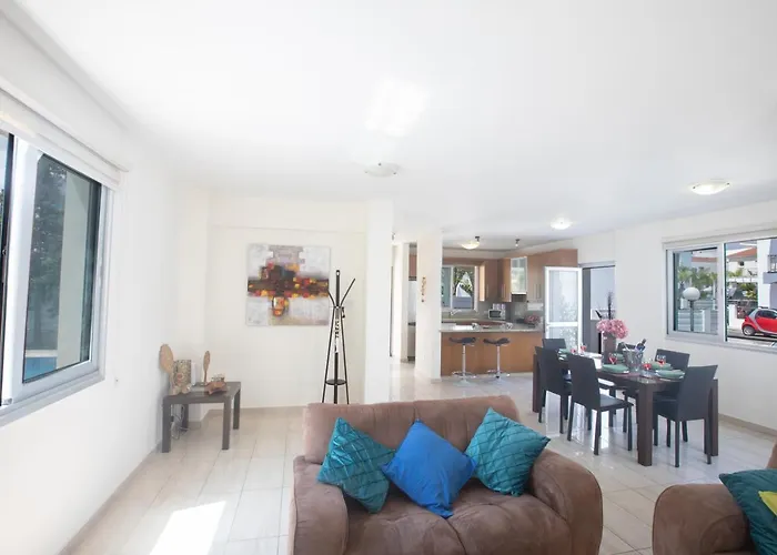 Villa Pelagos 8 Protaras