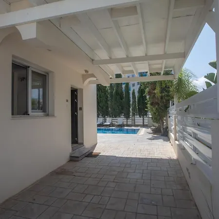 Pelagos 8 Protarász