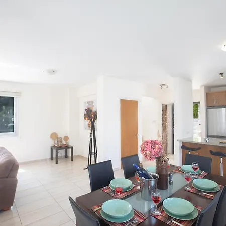 Villa Pelagos 8 Protarász