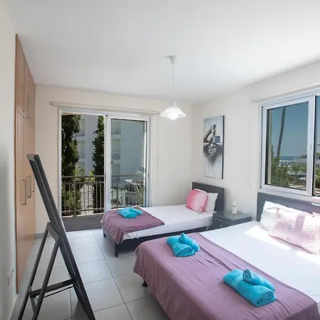 Pelagos 8 Protarász